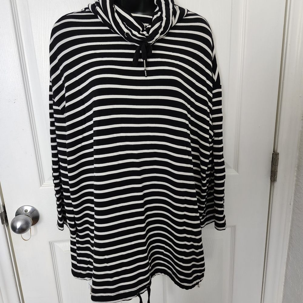 Splendid Black and White Striped Hoodie